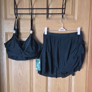 Blooming jelly. Chic Black Two-Piece Swimsuit Set. NWT Size Medium